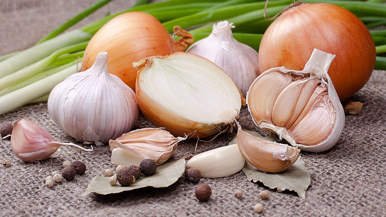 bawang putih dan bawang besar untuk merawat cacing